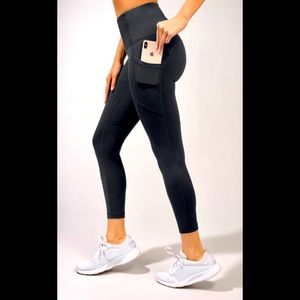 Yogalicious Lux Ankle Leggings w/ Side Pockets NWT